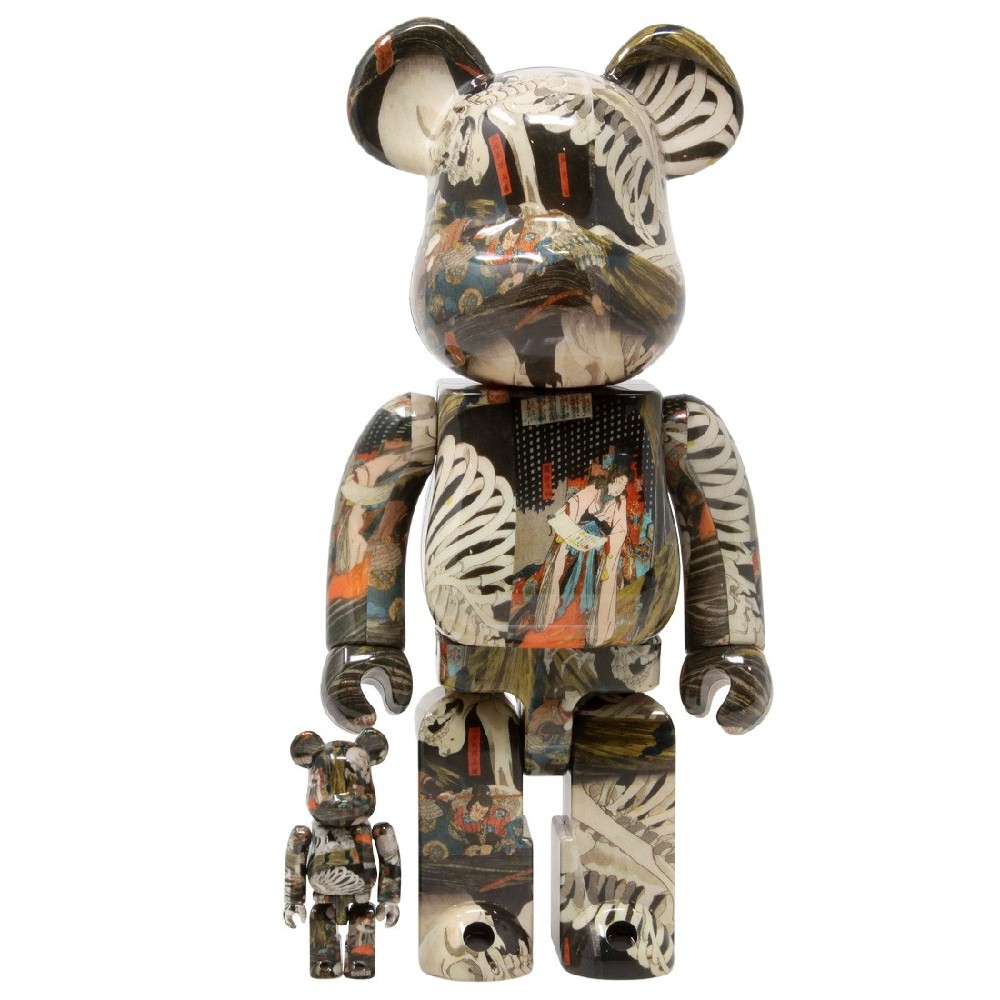 400% & 100% Bearbrick Utagawa Kuniyoshi The Haunted Old Palace at Soma featuring Edo-period ukiyo-e art print.